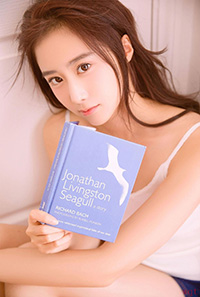 清纯美女吊带性感写真(8)