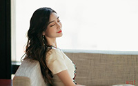 气质女神angelababy清新优雅写真(9)