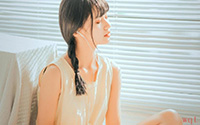 清纯美女居家甜美写真(9)