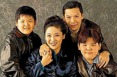 向华强为何那么爱老婆 向太为何变肥婆 向华强为何那么爱老婆 向太为何变肥婆