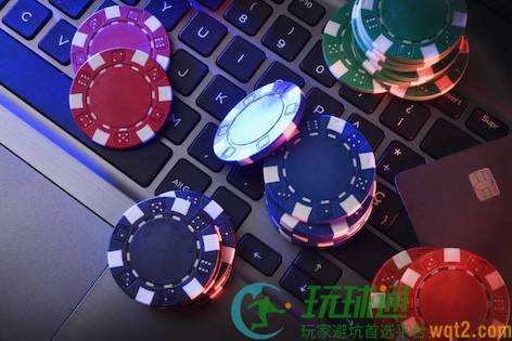 21点:庄家的明牌为什么会影响玩家的决策?