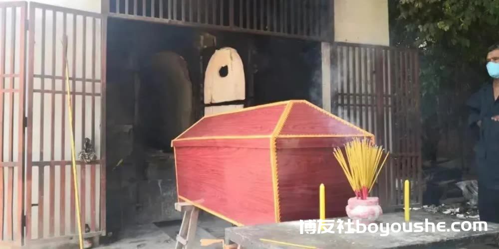 西港一中国男子遭追杀跪求警察保护:在柬国人的安全谁来保障