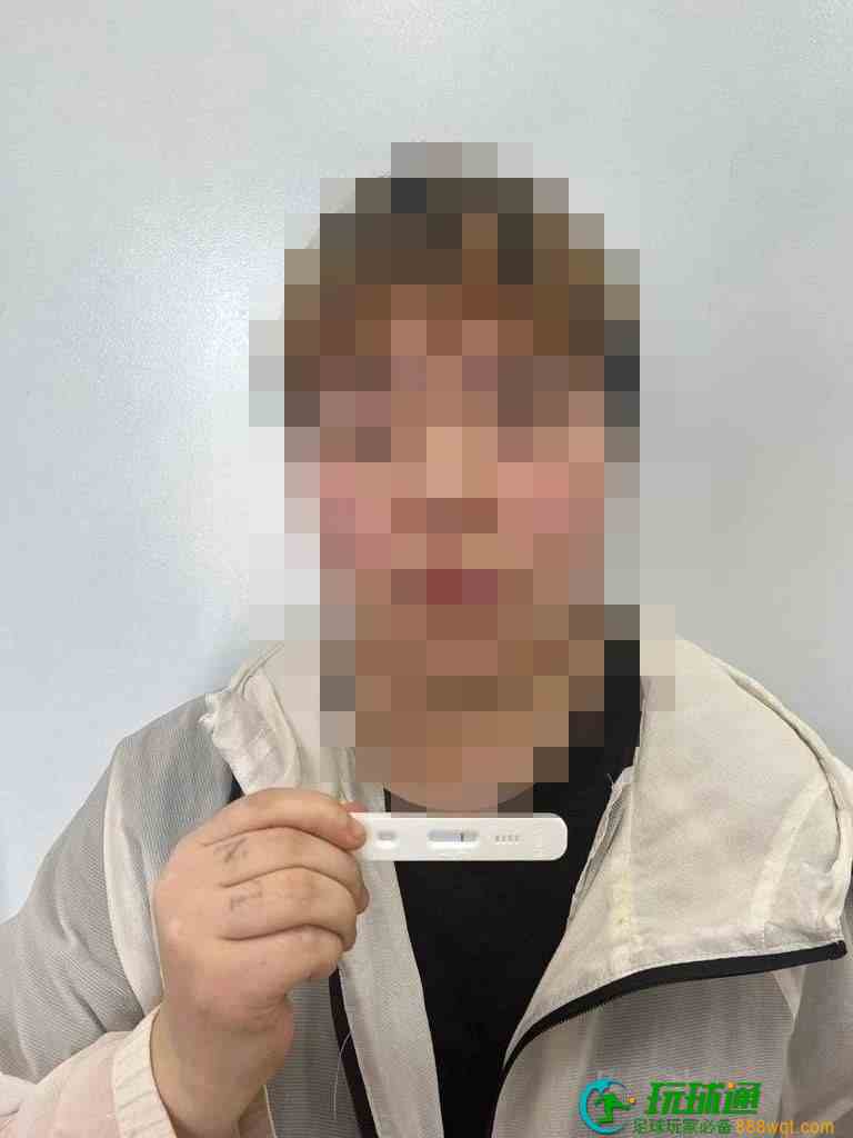 28岁的中国女子想辞职，公司不放人，报假警求助？其岗位为“厨师”！