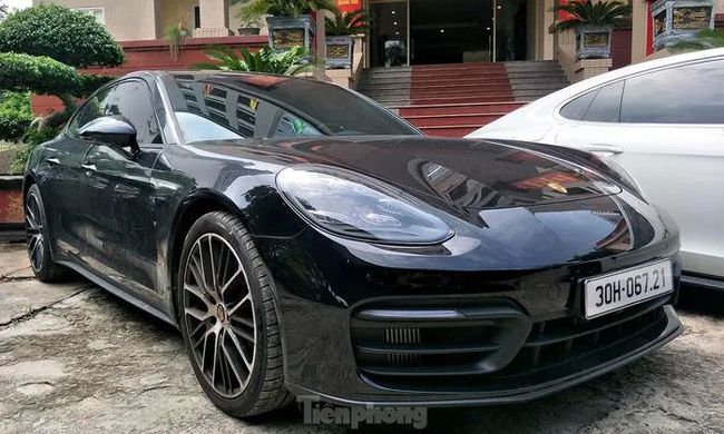 越南河内警方破获特大网络DB案,查封价值百亿的豪车
