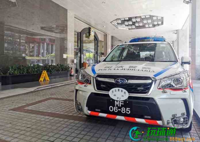 内地男典当山寨名表骗7万元图翻本  磨烂席输剩2万离境遇截